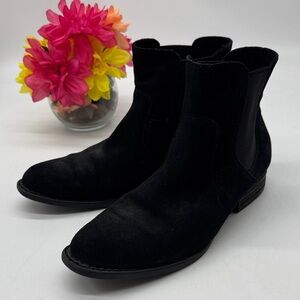 Born Black Suede Chelsea Boots Size 11 BAB9246L